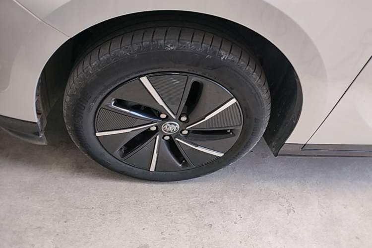 Used Buick Velite 6 2024 430km Enjoyment Version Left Front Wheel Hub