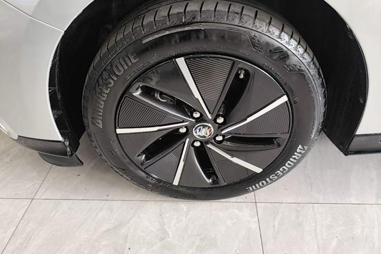 Used Buick Velite 6 2024 430km Comfort Edition Left Front Wheel Hub
