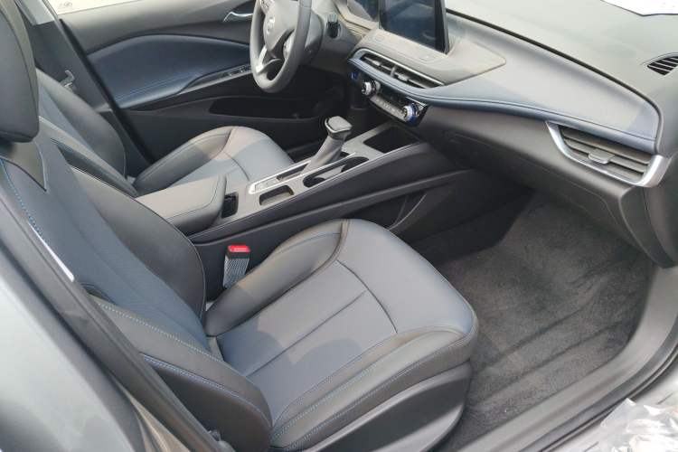 Used Buick Velite 6 2024 450km Enjoyment Plus Version Right Front Seat