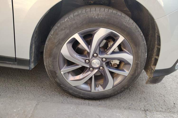 Used Buick Velite 6 2024 450km Comfort Edition PLUS Right Front Wheel Hub