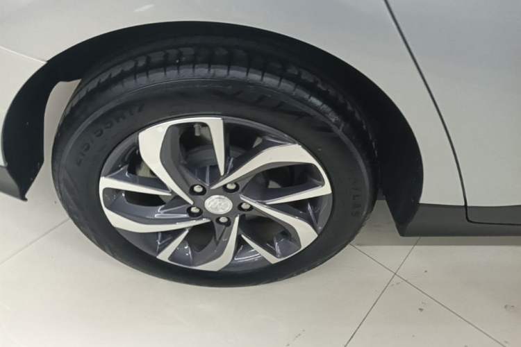 Used Buick Velite 6 2024 450km Enjoyment Plus Version Right Rear Wheel Hub