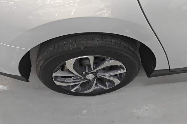 Used Buick Velite 6 2024 450km Enjoyment Plus Version Right Rear Wheel Hub