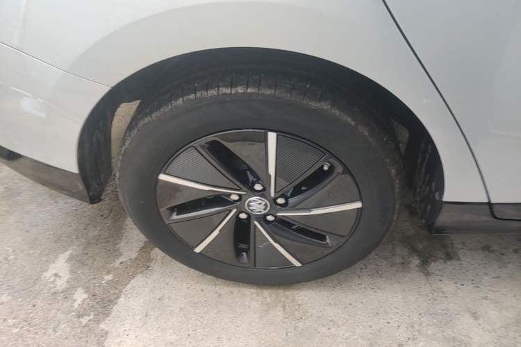 Used Buick Velite 6 2024 430km Comfort Edition Right Rear Wheel Hub