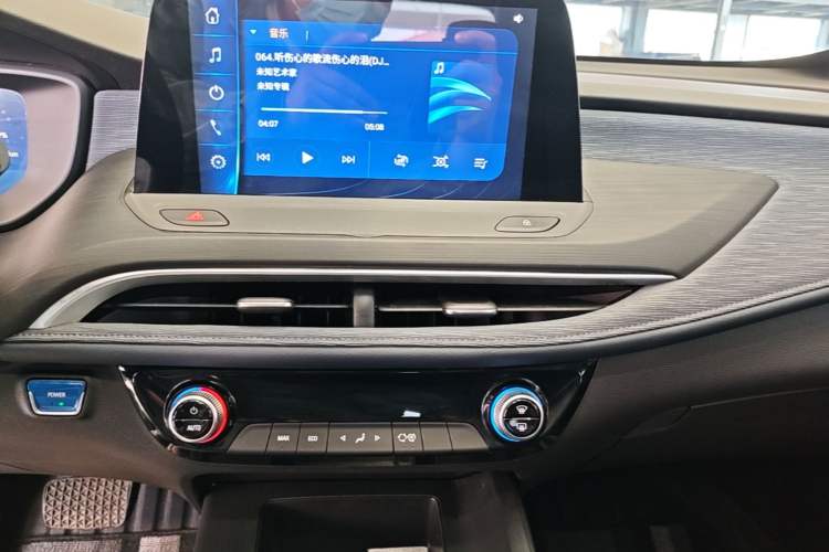 Used Buick Velite 6 2024 450km Range Commuter Version Audio And AC Panel