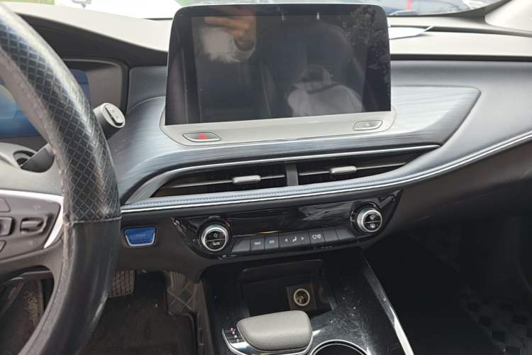 Used Buick Velite 6 2024 430km Comfort Edition Audio And AC Panel