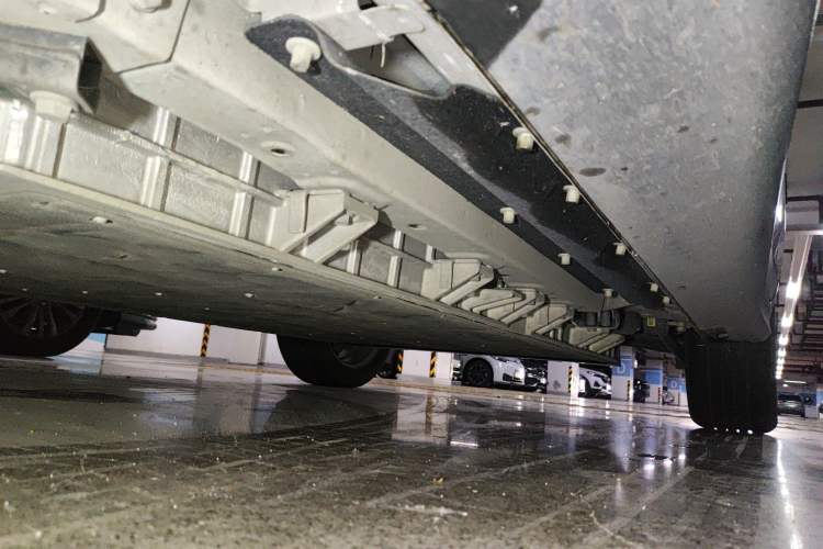 Used Buick Velite 6 2024 450km Range Commuter Version Chassis Front Left