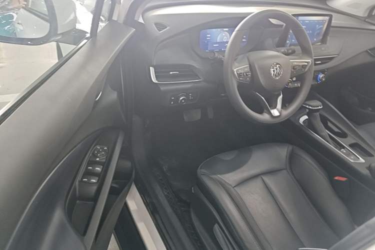 Used Buick Velite 6 2024 450km Range Commuter Version Driver Seat