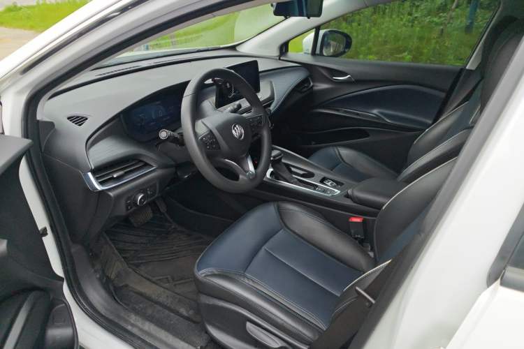 Used Buick Velite 6 2024 450km Range Commuter Version Driver Seat