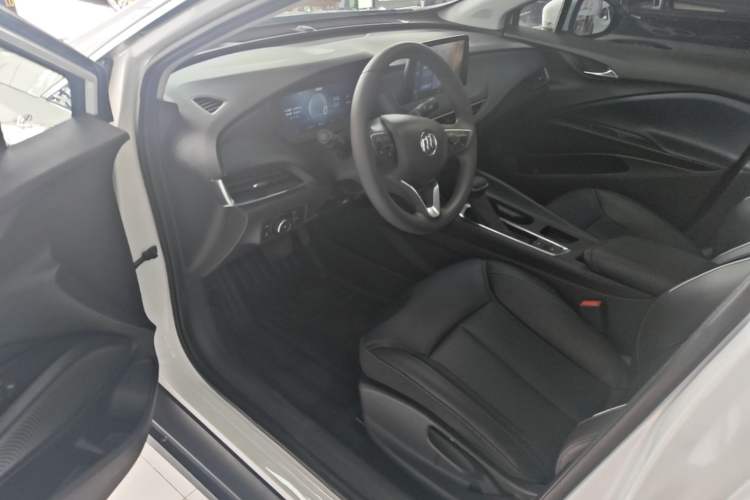 Used Buick Velite 6 2024 450km Range Commuter Version Driver Seat