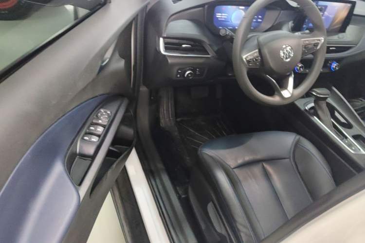Used Buick Velite 6 2024 450km Range Commuter Version Driver Seat
