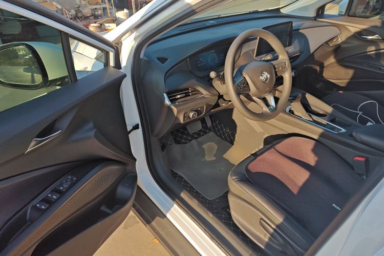 Used Buick Velite 6 2024 450km Range Commuter Version Driver Seat