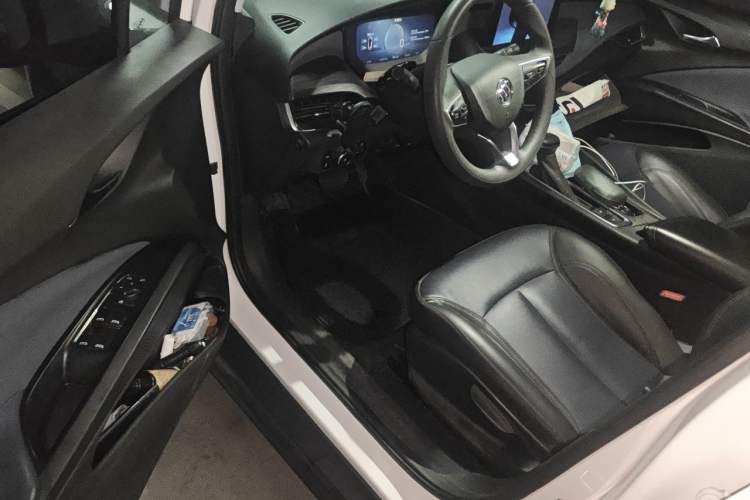 Used Buick Velite 6 2024 450km Range Commuter Version Driver Seat