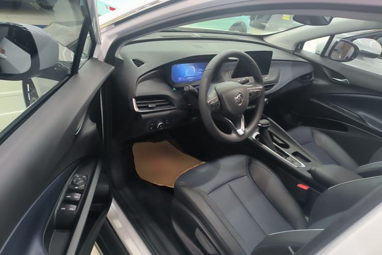 Used Buick Velite 6 2024 450km Range Commuter Version Driver Seat