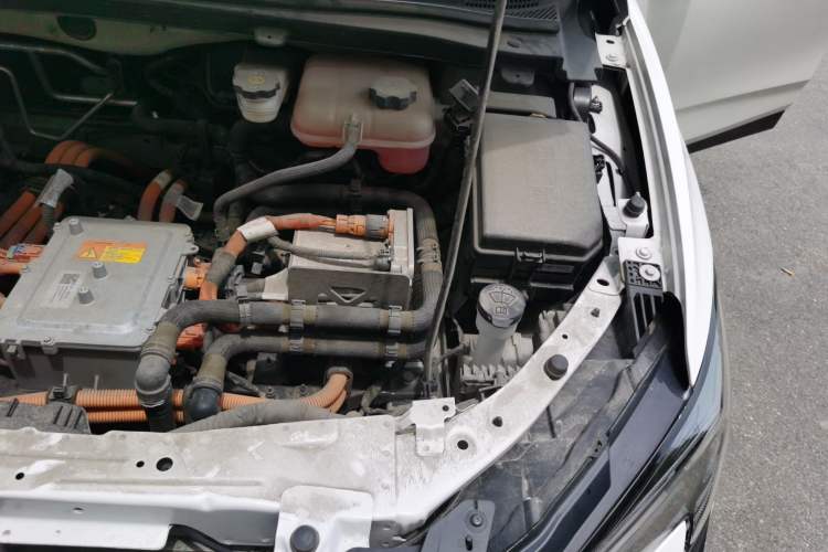 Used Buick Velite 6 2024 450km Range Commuter Version Engine Bay Left