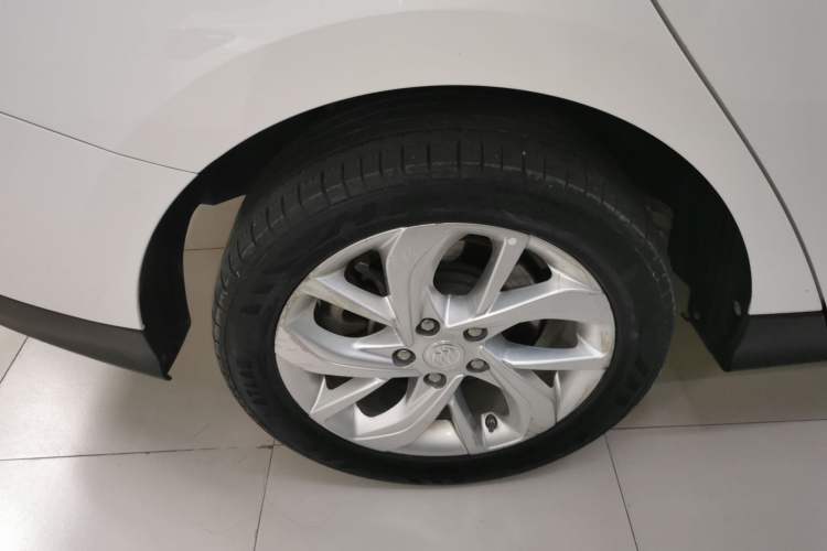 Used Buick Velite 6 2024 450km Range Commuter Version Exterior 5