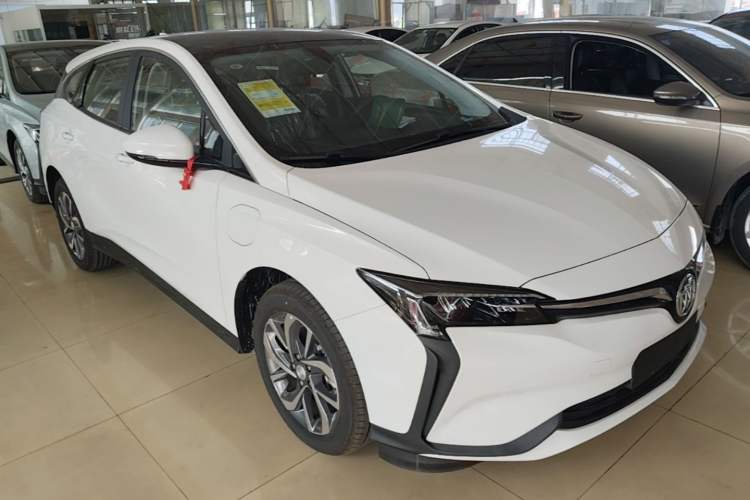 Used Buick Velite 6 2024 450km Enjoyment Plus Version Front Right 45 Deg