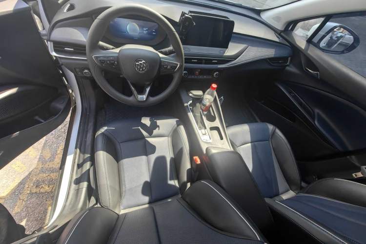 Used Buick Velite 6 2024 450km Range Commuter Version Interior 1