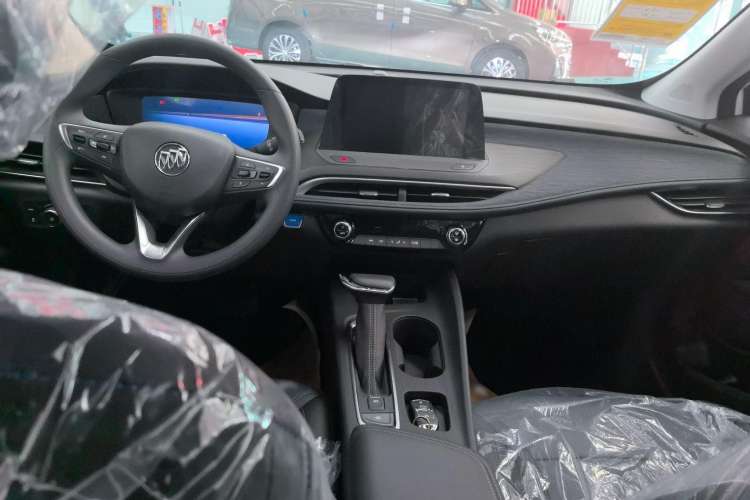 Used Buick Velite 6 2024 450km Range Commuter Version Interior 3
