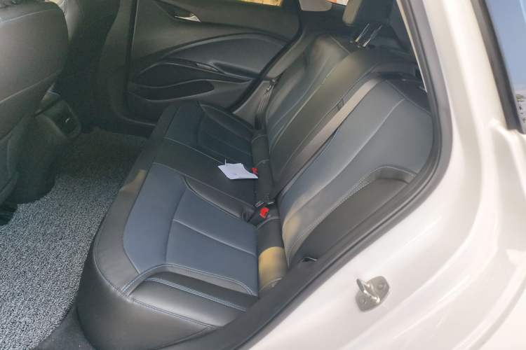 Used Buick Velite 6 2024 450km Range Commuter Version Interior 4