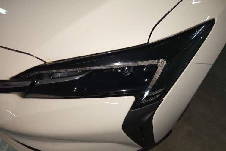 Used Buick Velite 6 2024 450km Range Commuter Version Left Front Headlight