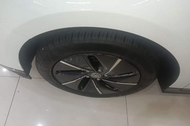Used Buick Velite 6 2024 430km Comfort Edition Left Front Wheel Hub