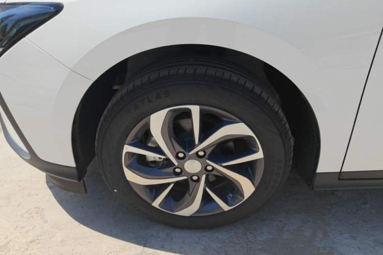 Used Buick Velite 6 2024 450km Enjoyment Plus Version Left Front Wheel Hub