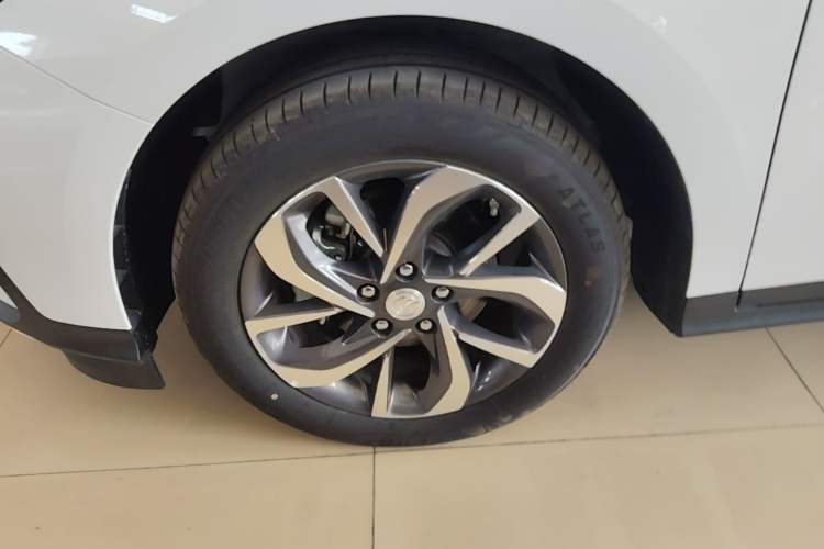 Used Buick Velite 6 2024 450km Enjoyment Plus Version Left Front Wheel Hub