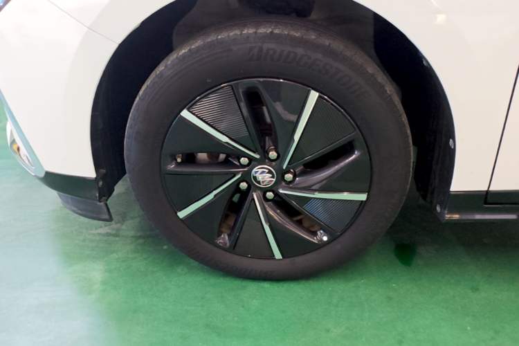Used Buick Velite 6 2024 430km Enjoyment Version Left Front Wheel Hub