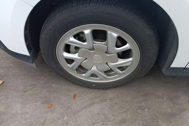 Used Buick Velite 6 2024 450km Range Commuter Version Left Front Wheel Hub