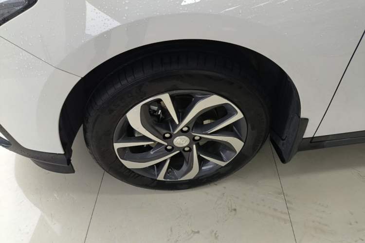 Used Buick Velite 6 2024 450km Enjoyment Plus Version Left Front Wheel Hub