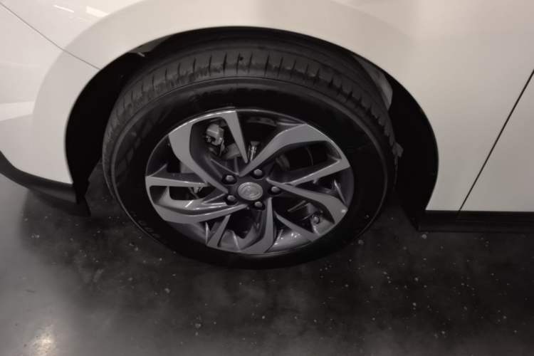 Used Buick Velite 6 2024 450km Enjoyment Plus Version Left Front Wheel Hub