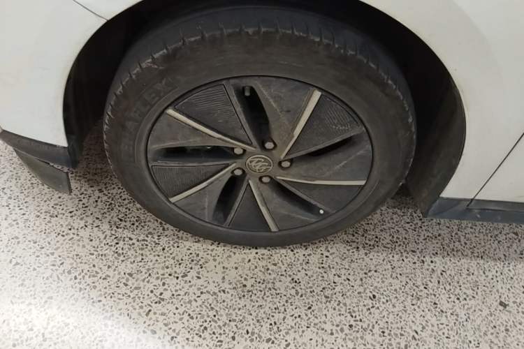 Used Buick Velite 6 2024 430km Comfort Edition Left Front Wheel Hub