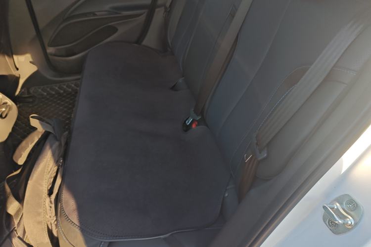 Used Buick Velite 6 2024 450km Range Commuter Version Left Rear Seat
