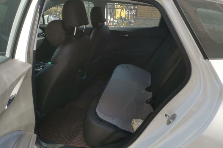 Used Buick Velite 6 2024 450km Range Commuter Version Left Rear Seat