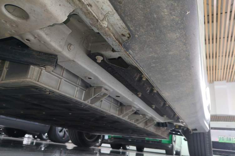 Used Buick Velite 6 2024 450km Range Commuter Version Left Side Sill