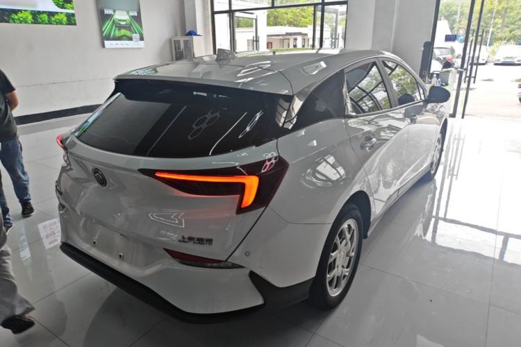 Used Buick Velite 6 2024 450km Range Commuter Version Rear Right 45 Deg