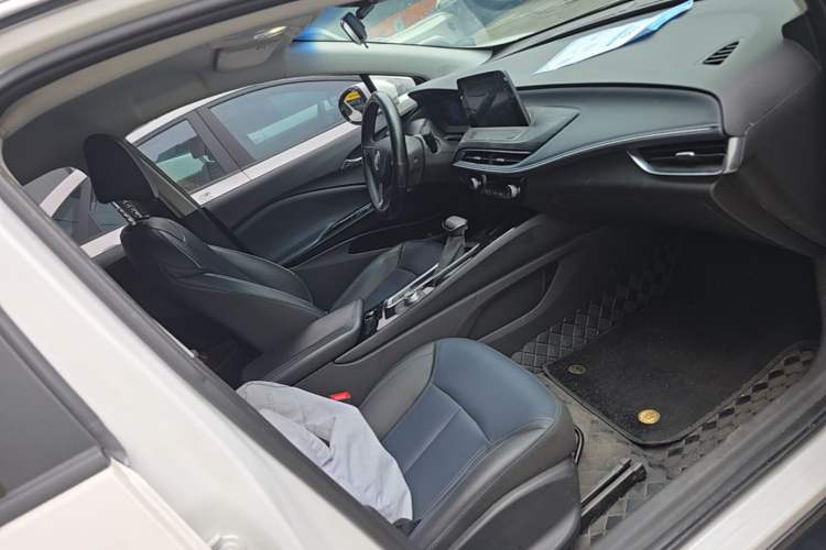 Used Buick Velite 6 2024 430km Comfort Edition Right Front Seat