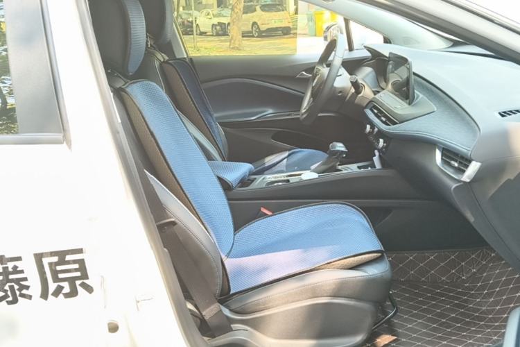 Used Buick Velite 6 2024 450km Range Commuter Version Right Front Seat