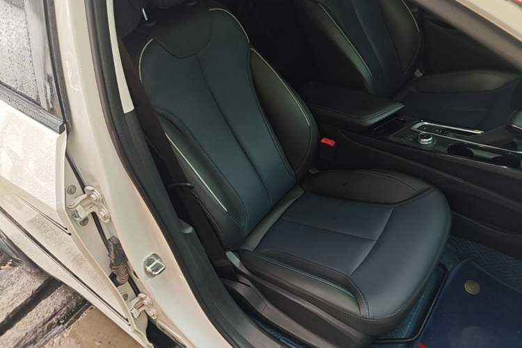 Used Buick Velite 6 2024 430km Comfort Edition Right Front Seat