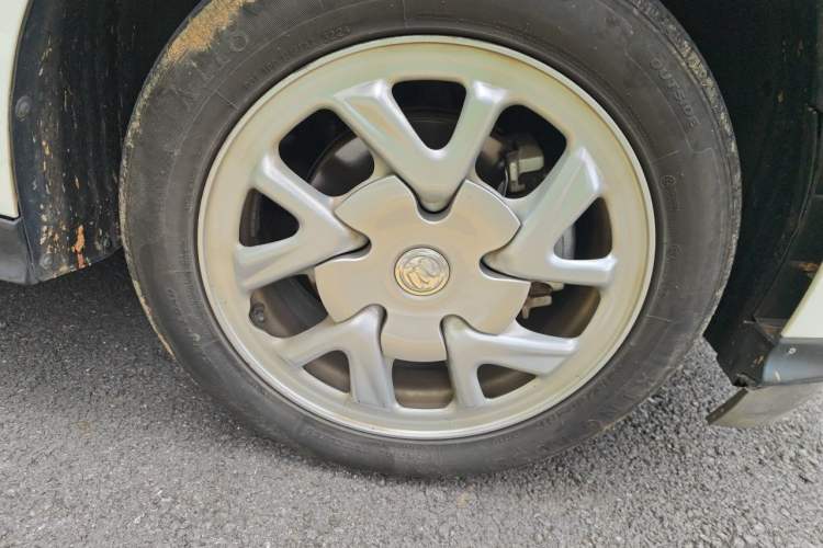 Used Buick Velite 6 2024 450km Range Commuter Version Right Front Wheel Hub