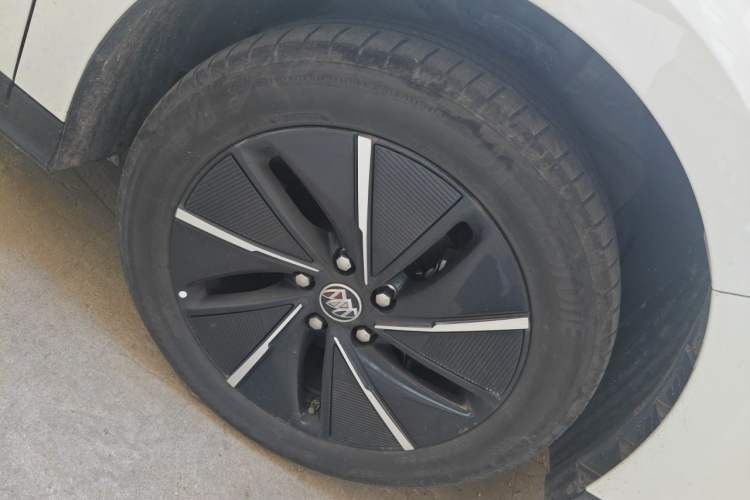 Used Buick Velite 6 2024 430km Enjoyment Version Right Front Wheel Hub