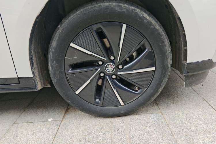 Used Buick Velite 6 2024 430km Comfort Edition Right Front Wheel Hub