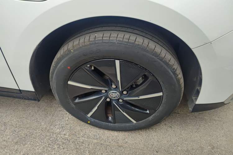Used Buick Velite 6 2024 430km Comfort Edition Right Front Wheel Hub