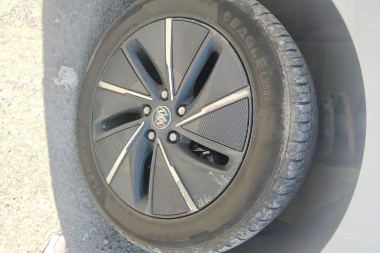 Used Buick Velite 6 2024 430km Comfort Edition Right Front Wheel Hub
