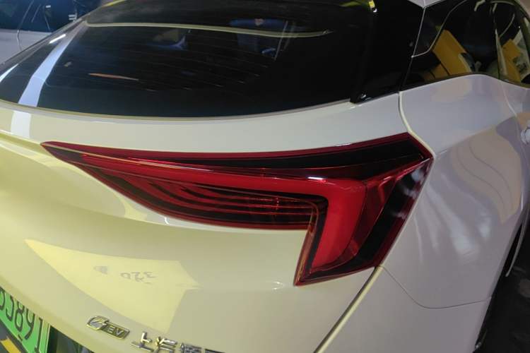 Used Buick Velite 6 2024 430km Comfort Edition Right Rear Taillight