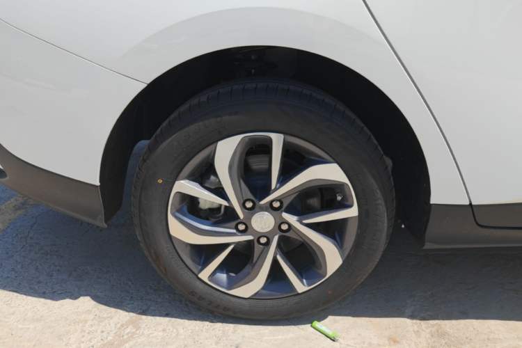 Used Buick Velite 6 2024 450km Enjoyment Plus Version Right Rear Wheel Hub