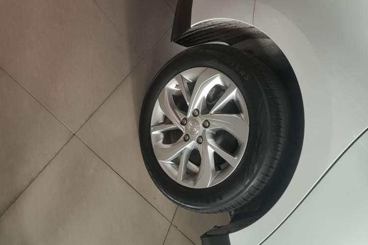 Used Buick Velite 6 2024 450km Range Commuter Version Right Rear Wheel Hub