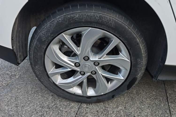 Used Buick Velite 6 2024 430km Comfort Edition Right Rear Wheel Hub