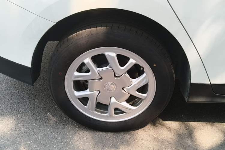 Used Buick Velite 6 2024 450km Range Commuter Version Right Rear Wheel Hub