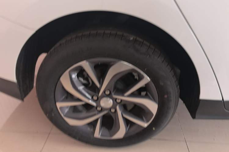 Used Buick Velite 6 2024 450km Enjoyment Plus Version Right Rear Wheel Hub